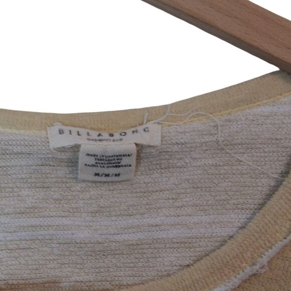 Billabong Yellow Striped Henley Top Women’s Medium Casual Coastal Surfcore - Picture 4 of 4